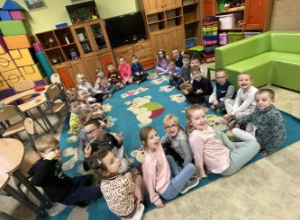 Wizyta w szkole - zajęcia o owocach i warzywach