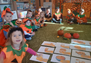 Dzieci poznają dania z dyni