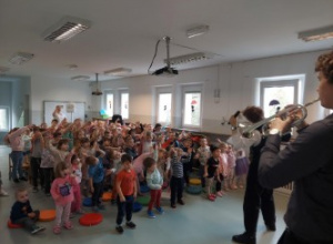 W Krainie Filmowych Dźwięków – muzyczna audycja z Bachmanem