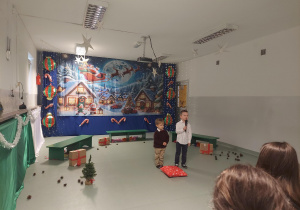 Narratorzy zapraszają na przedstawienie