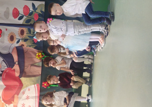 Dzieci szykują się do tańca