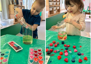 Po lewej stronie obrazka chłopiec wlewa olej do naczynia, po prawej dziewczynka wrzuca pojedynczo kostki lodu do naczynia z olejem