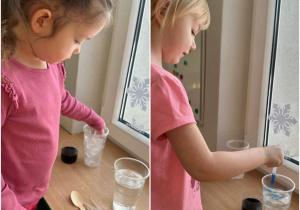 Po lewej stronie obrazka dziewczynka trzyma w ręku kostki lodu, po prawej dziewczynka dodaje niebieski barwnik do kubeczka z wodą i lodem