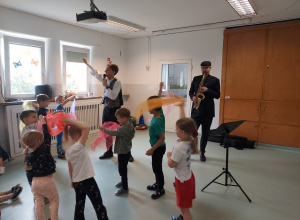 Audycja muzyczna „Dźwięki miast świata – saksofon i jazz w podróży”